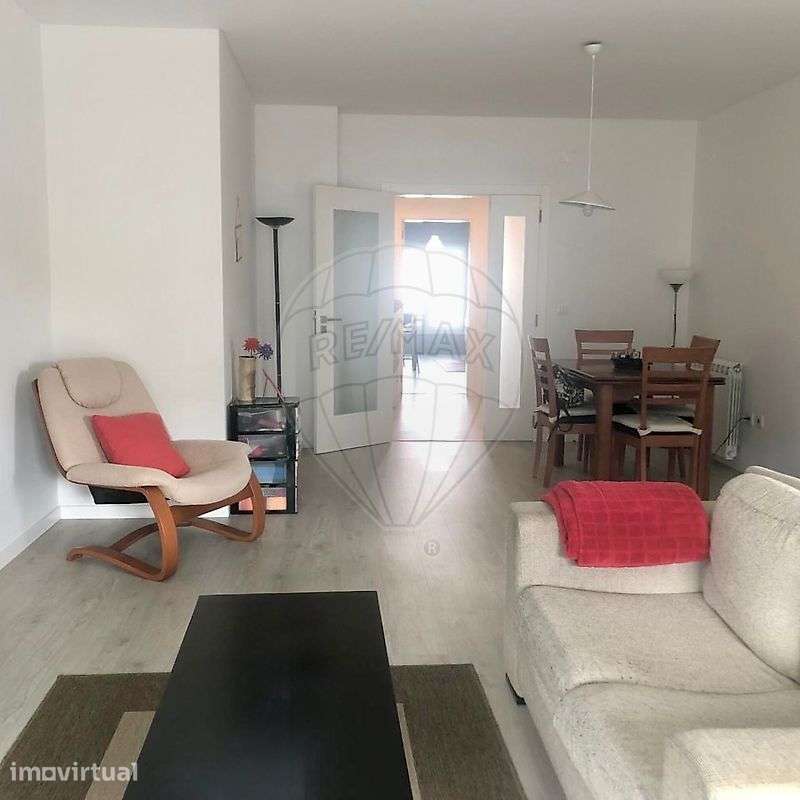 Apartamento T2 para arrendamento - Grande imagem: 2/5
