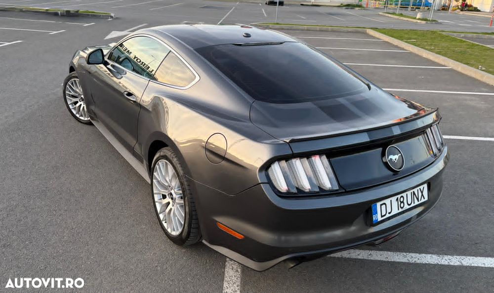 Ford Mustang 2.3 EcoBoost Aut. - 3