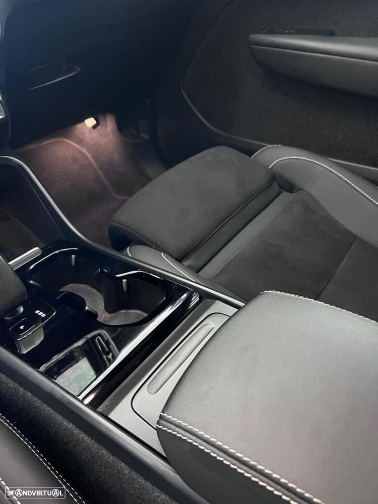 Volvo C40 Recharge Plus - 42