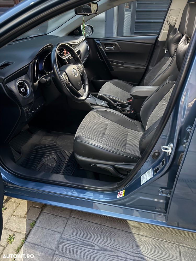 Toyota Auris - 7