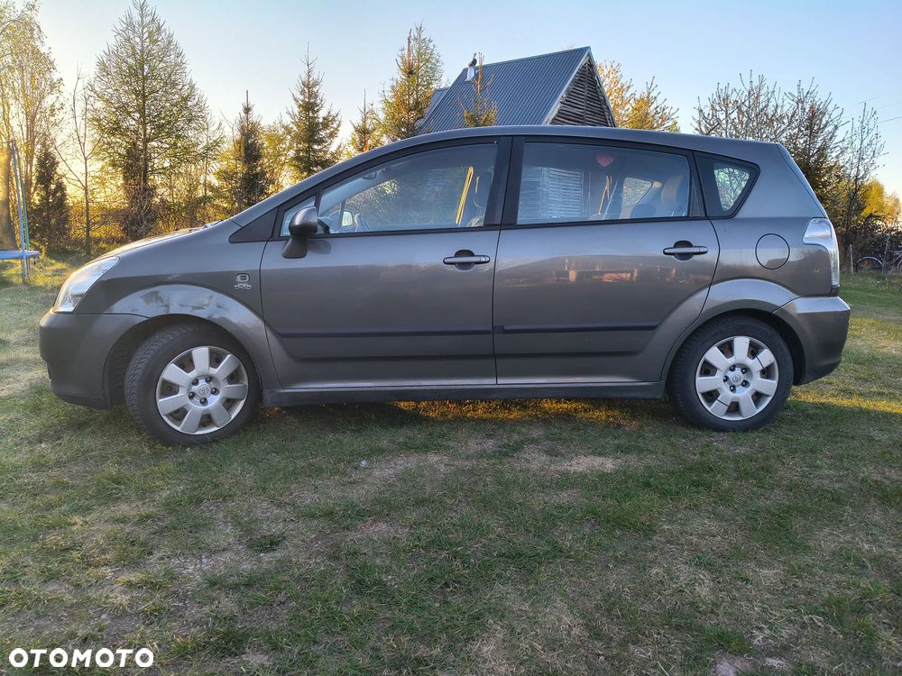 Toyota Corolla Verso 2.0 D-4D Sol 7os - 20