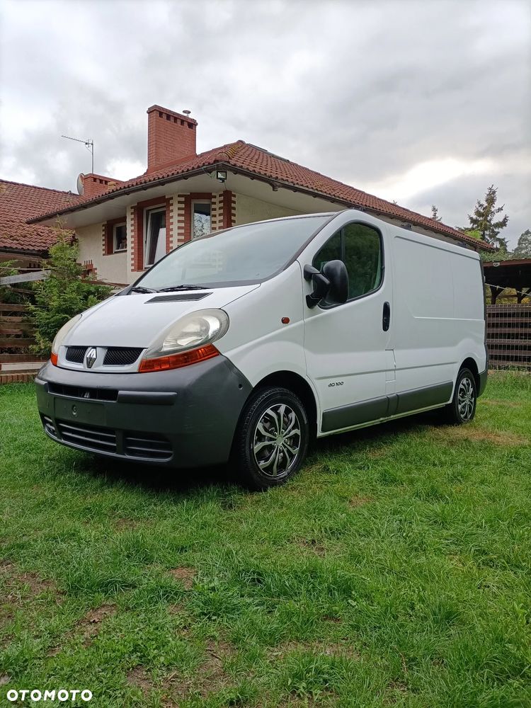 Renault Trafic - 18