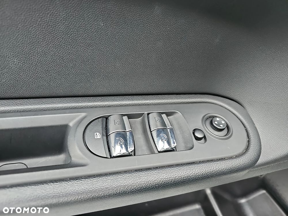 MINI Countryman Cooper Classic Trim - 15