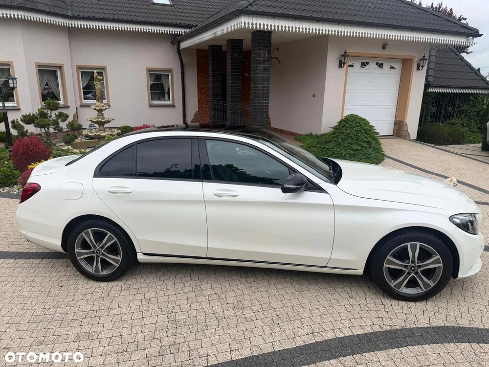 Mercedes-Benz Klasa C 200 9G-TRONIC Exclusive - 24