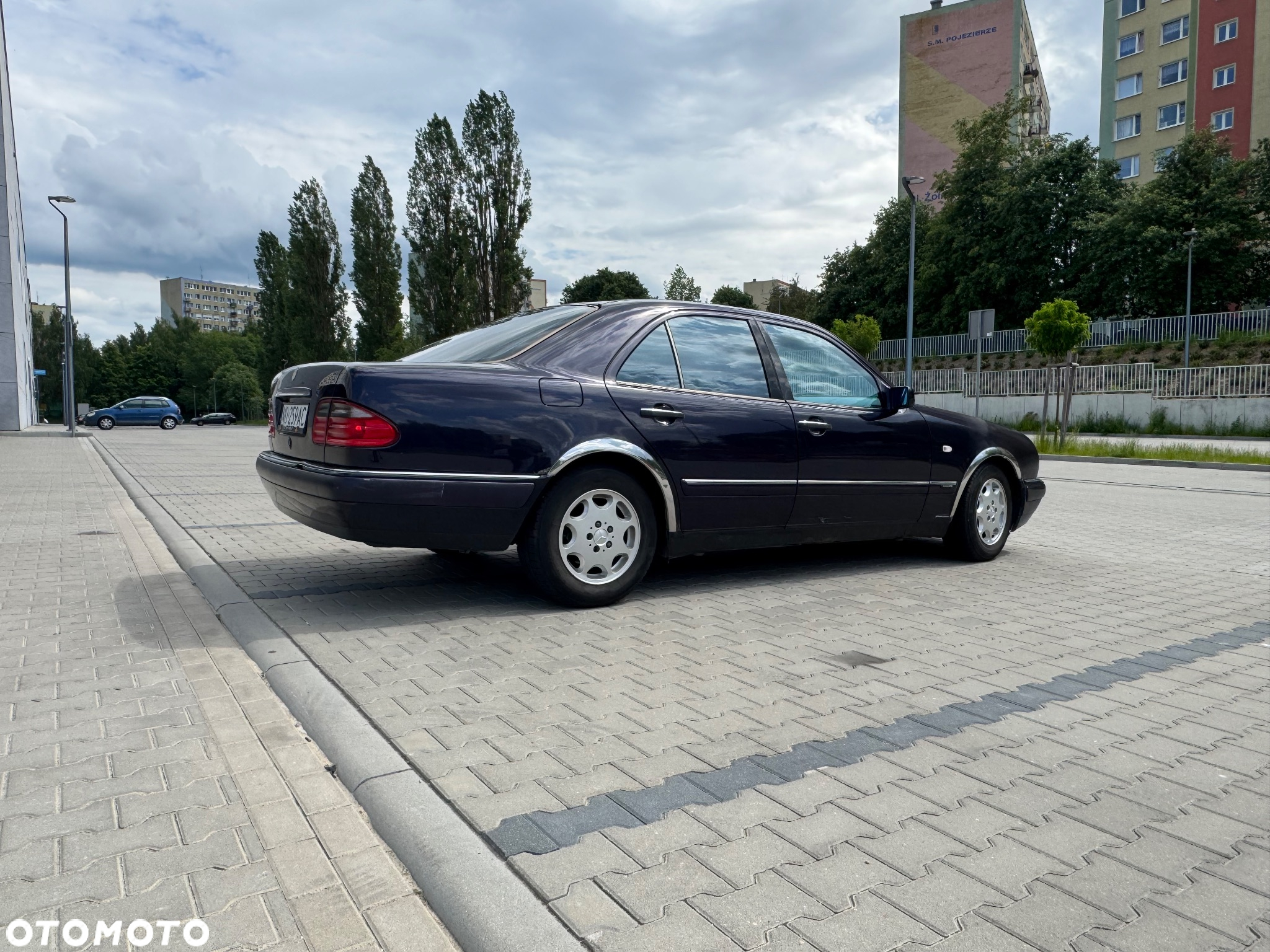 Mercedes-Benz Klasa E 200 Avantgarde - 23