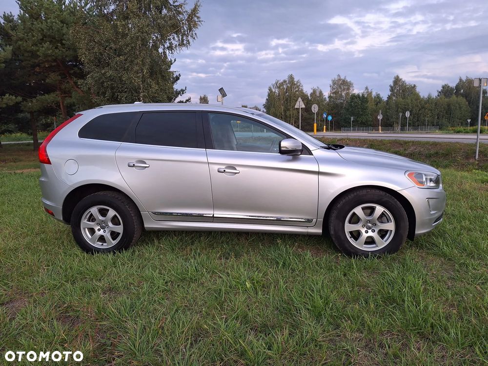 Volvo XC 60 T5 Drive-E Base - 5