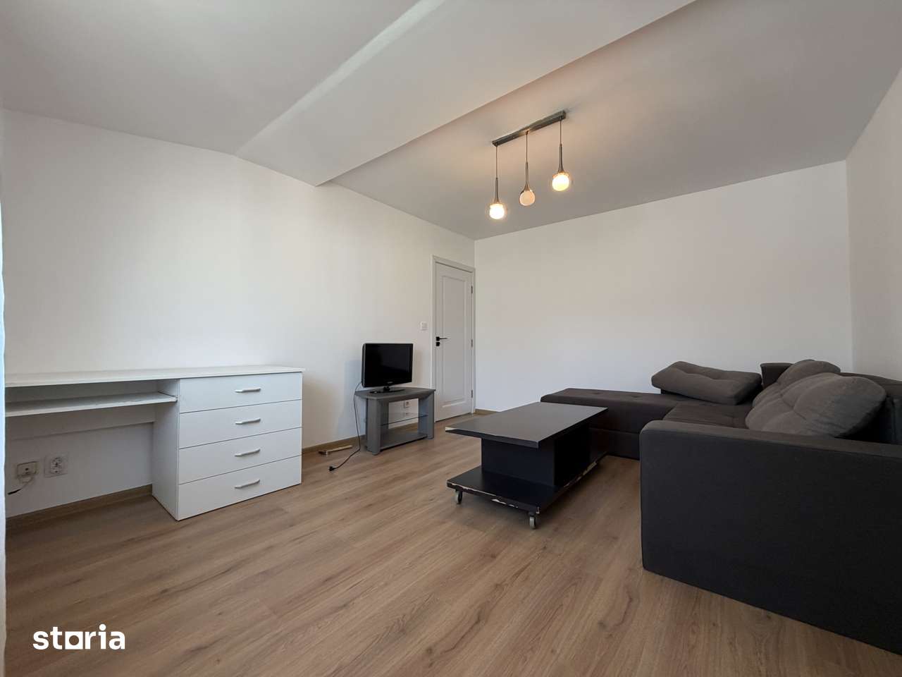 Apartment cu 2 camere, 70mp utili, etaj 5, mobilat - Girocului — fotografia 3