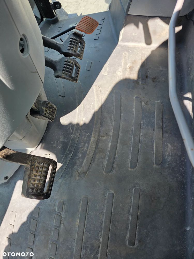 Claas Arion 420 2015R - 15