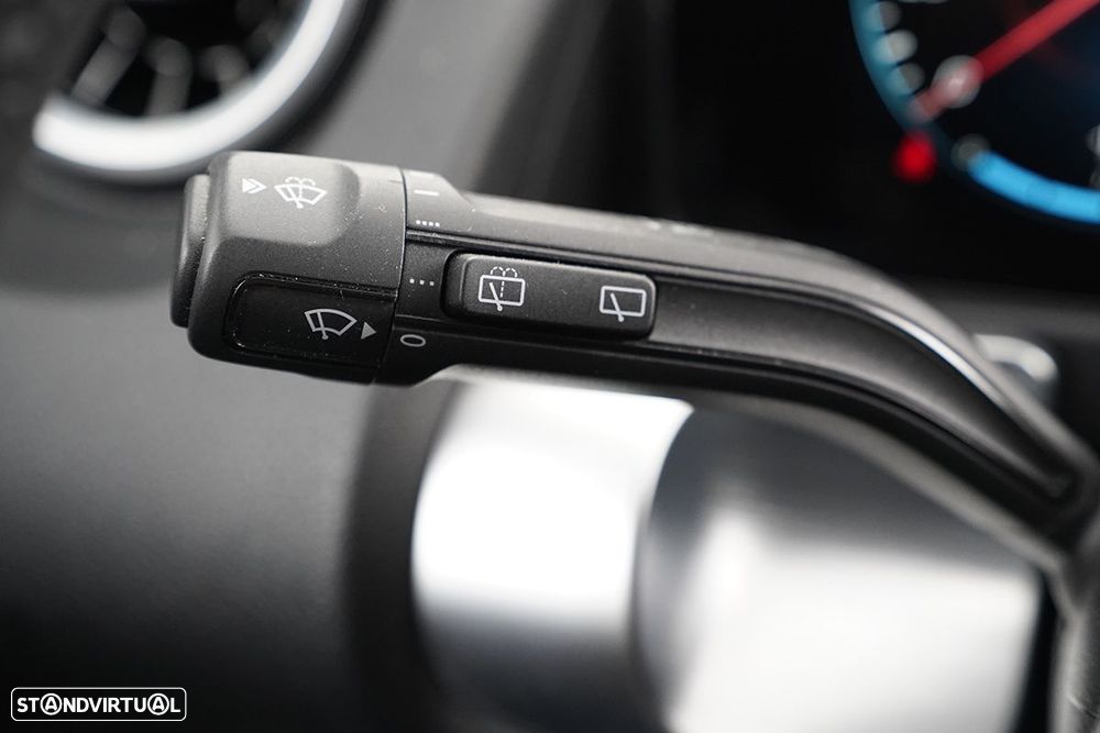 Mercedes-Benz GLB 180 d - 16