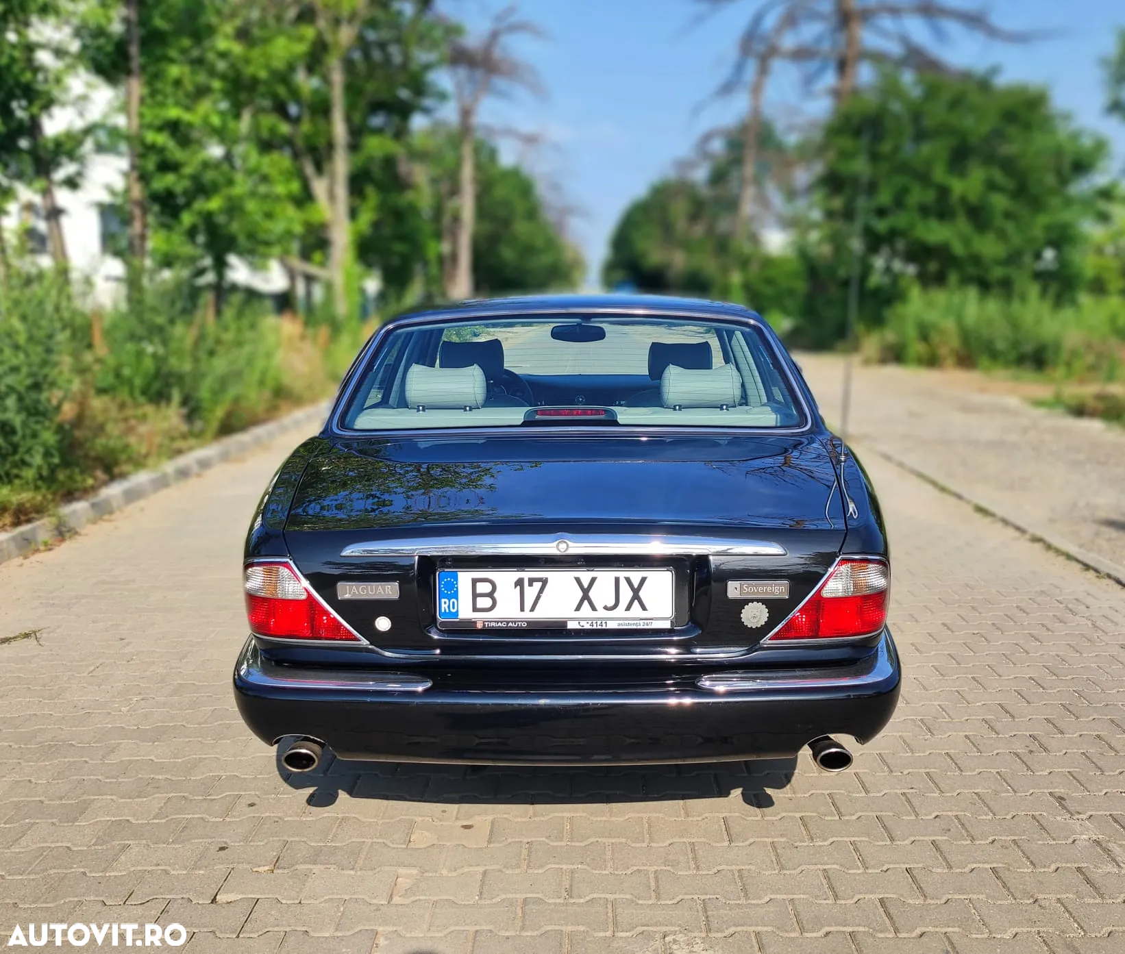 Jaguar XJ - 4