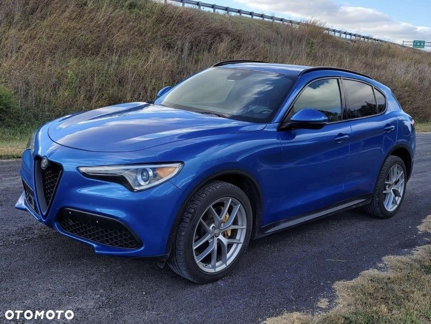 Alfa Romeo Stelvio - 2