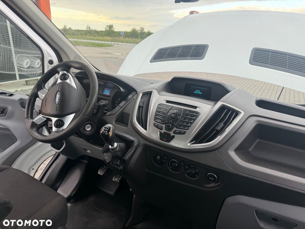 Ford Transit - 21