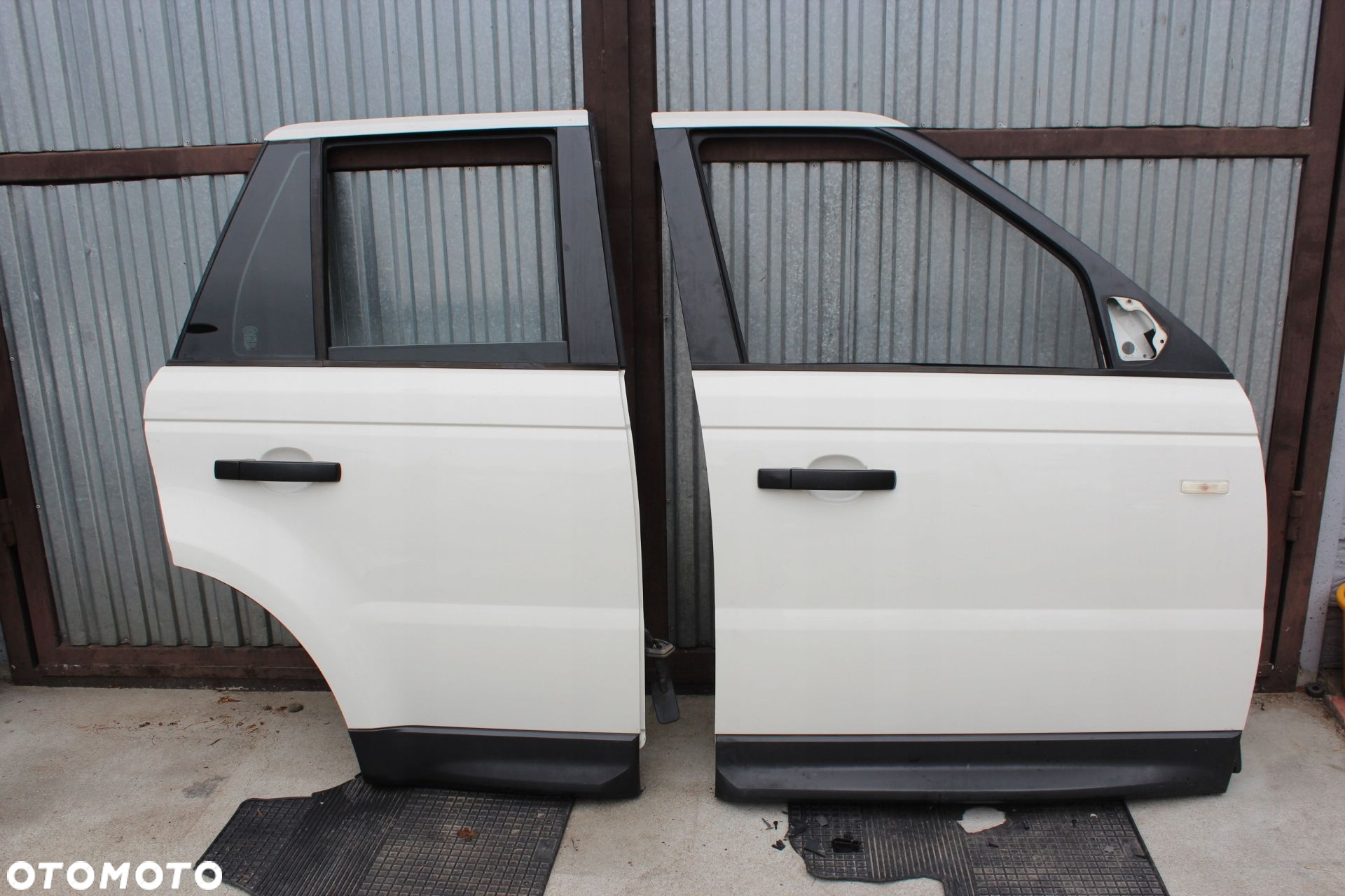 Drzwi Prawe Przednie Land Rover Sport L320 - 2