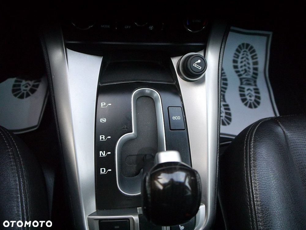 Chevrolet Captiva - 25