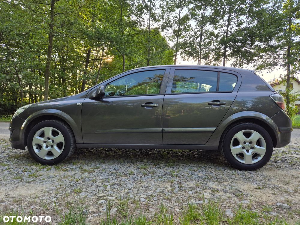 Opel Astra 1.6 Active - 11