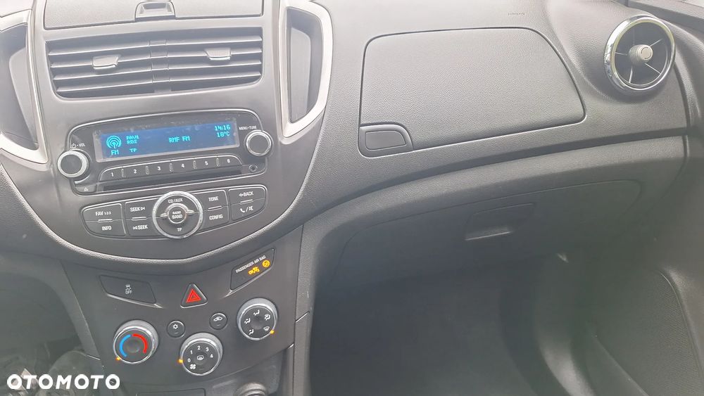 Chevrolet Trax 1.6 LS - 13