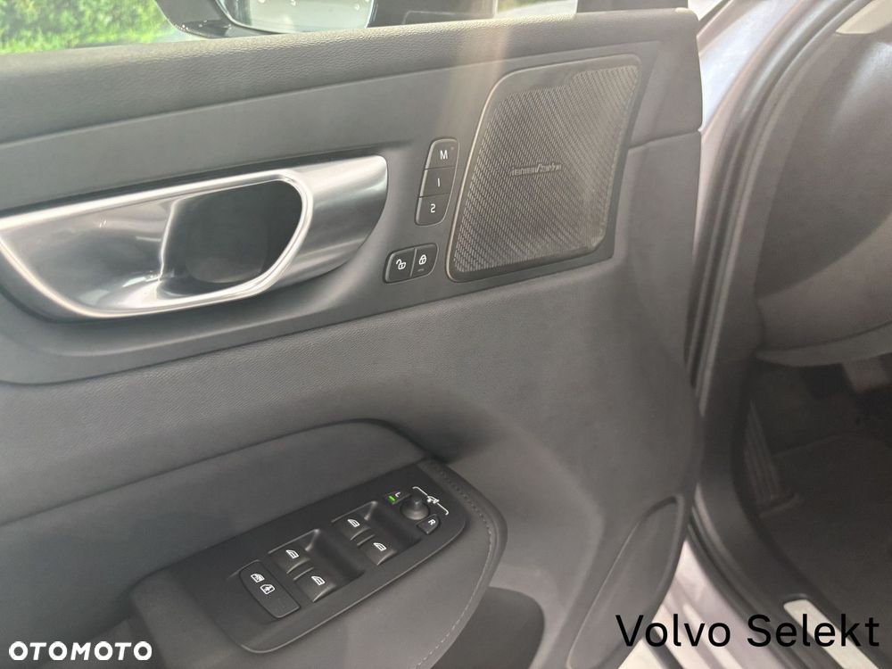 Volvo XC 60 - 16