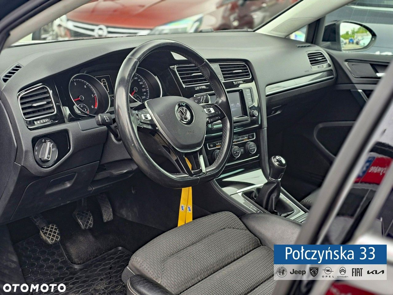 Volkswagen Golf - 5
