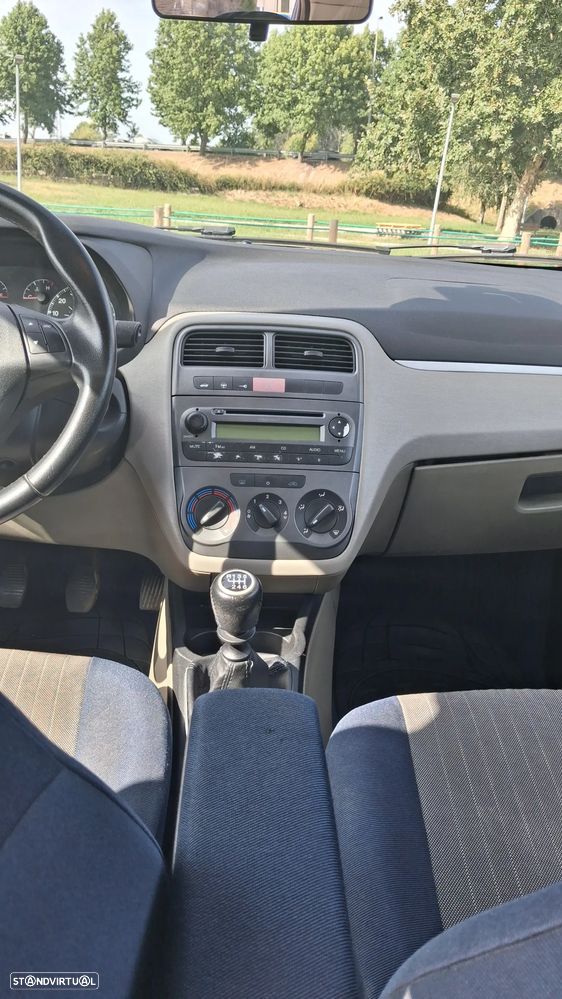 Fiat Grande Punto 1.3 M-Jet Emotion - 25