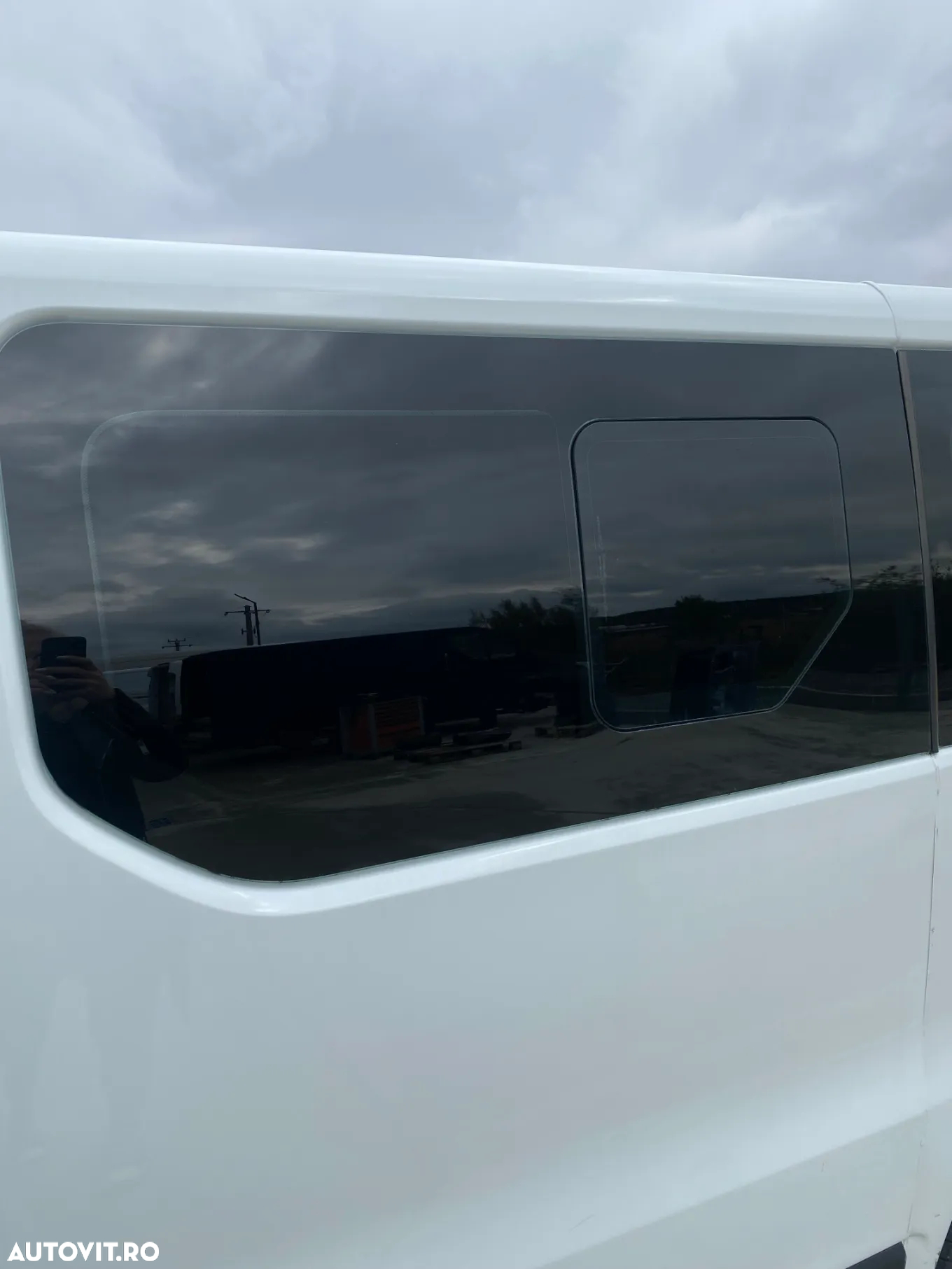 Geam lateral dreapta si stanga pentru Renault Trafic / Opel Vivaro / Nissan Primastar Euro 5 / 6 2015-2020 an fabricatie - 2