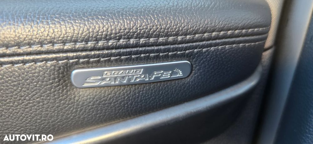 Hyundai Grand Santa Fe 2.2 CRDi ISG 4WD Aut. Luxury - 12