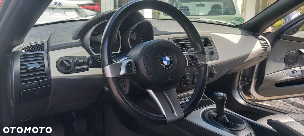 BMW Z4 2.2i - 31