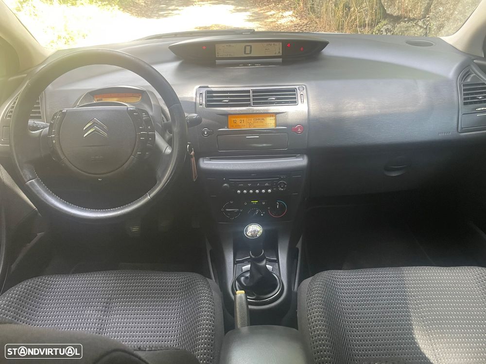 Citroën C4 1.6 HDi 110 VTR Pack - 18
