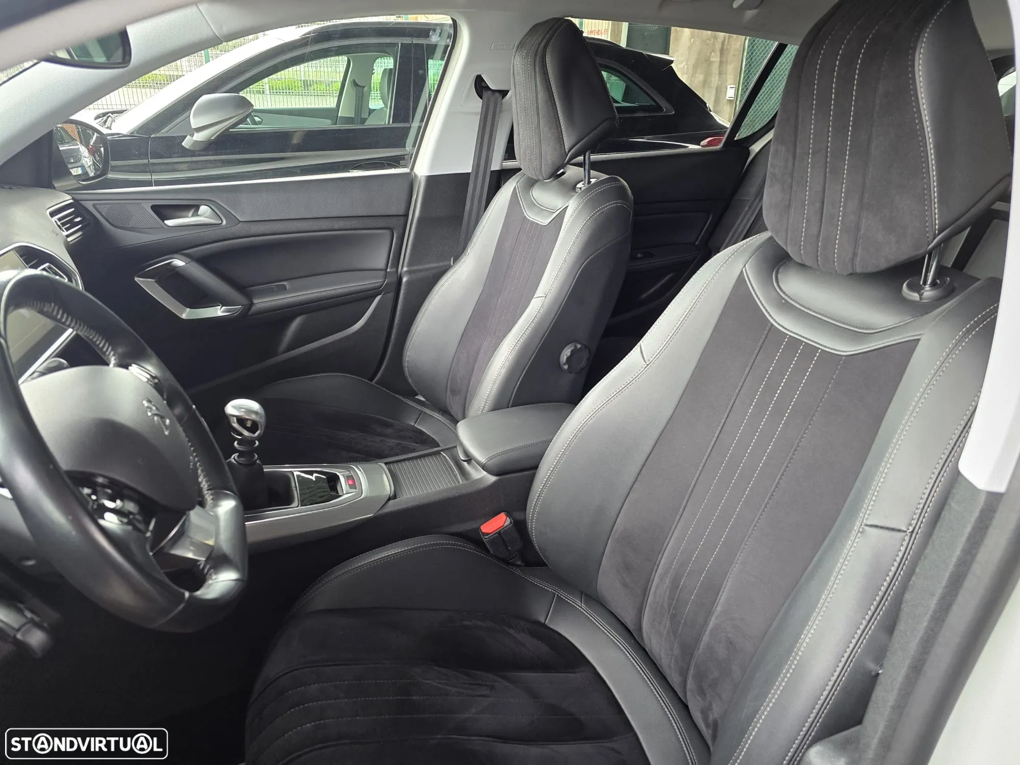 Peugeot 308 1.5 BlueHDi Allure Pack - 24