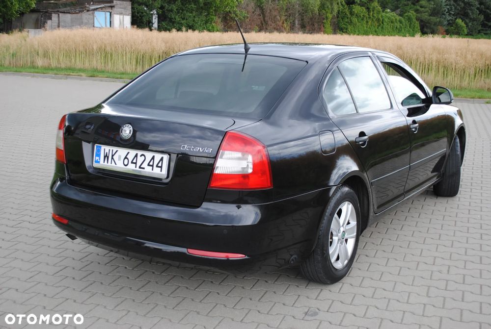 Skoda Octavia 1.6 Elegance - 3