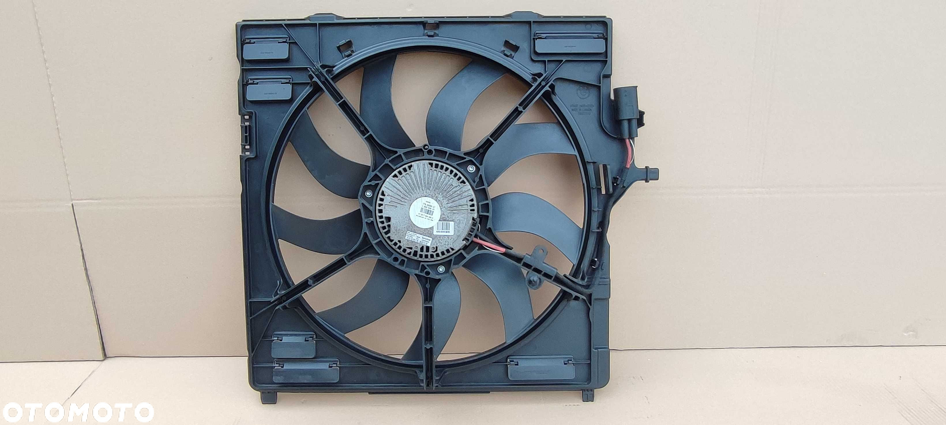 BMW X5 F15 E70 X6 F16 E71 4.4 N63 obudowa wentylatora wiatrak idealna - 4