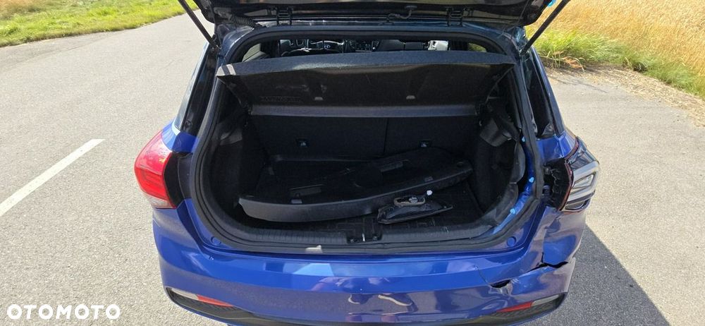 Hyundai i20 - 20
