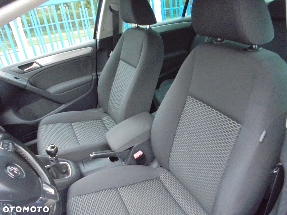 Volkswagen Golf 1.6 TDI DPF Comfortline - 6