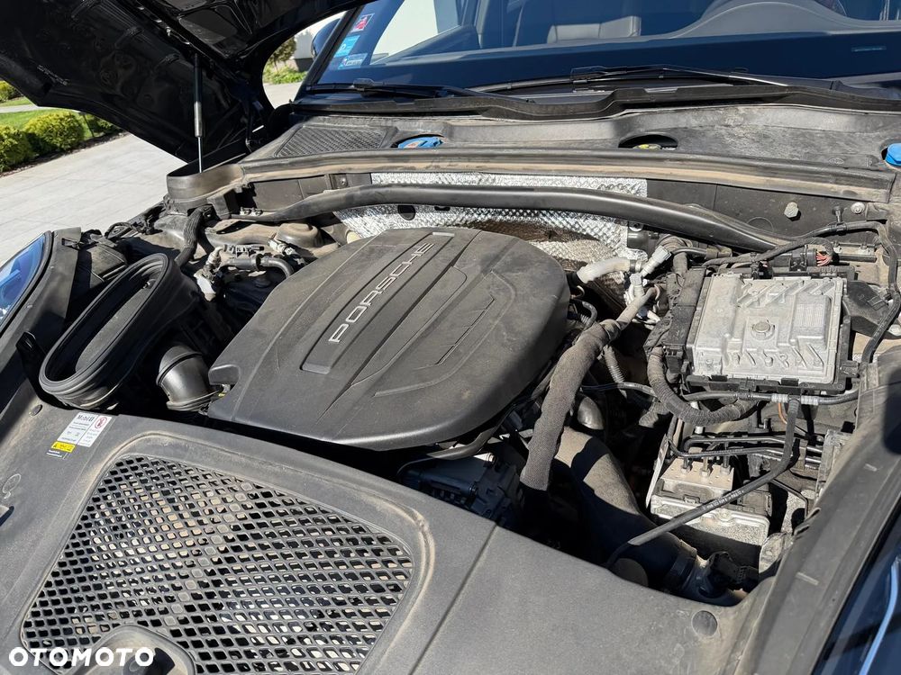 Porsche Macan Standard - 8