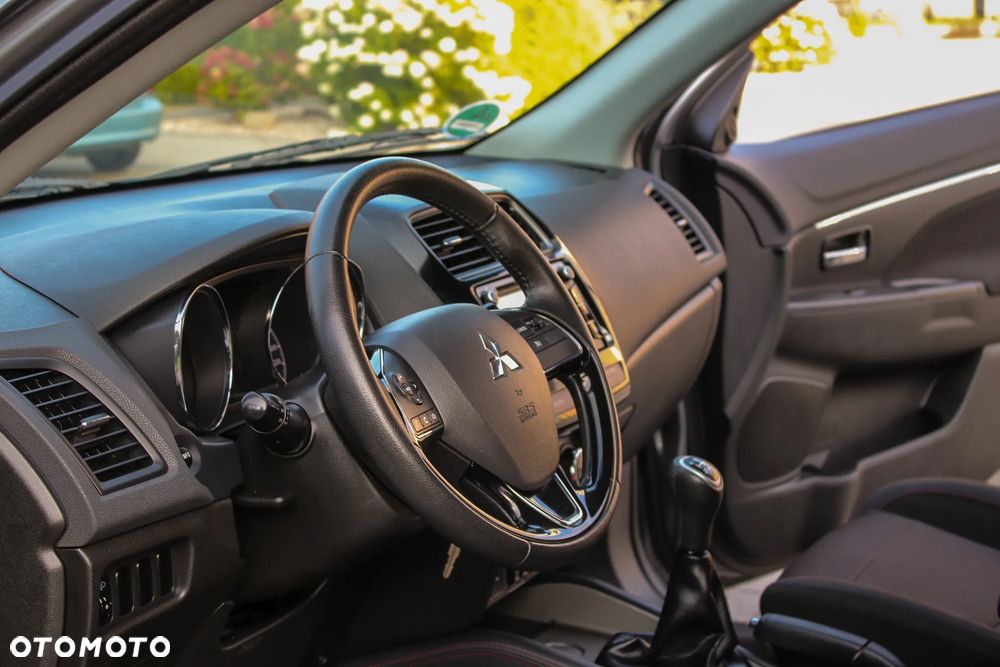 Mitsubishi ASX 1.6 Intense - 29