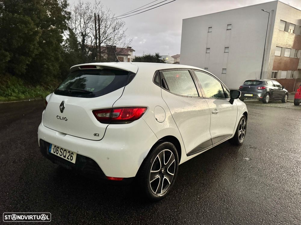 Renault Clio dCi 90 Dynamique - 3