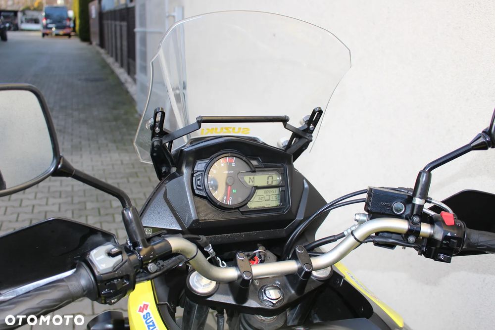 Suzuki V-STROM - 39