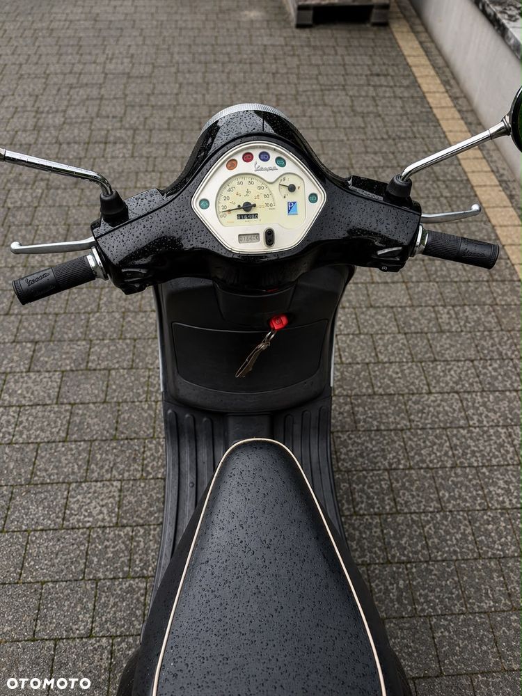 Piaggio Vespa - 5