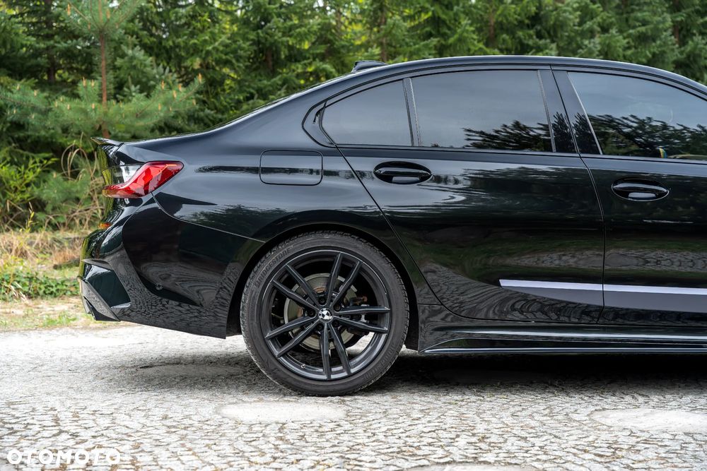 BMW Seria 3 320d xDrive M Sport sport - 9