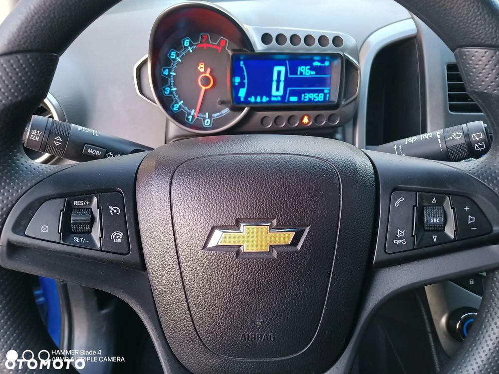 Chevrolet Aveo 1.2 LT - 10