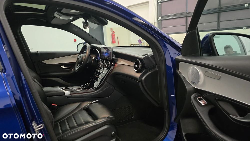 Mercedes-Benz GLC 300 d 4Matic 9G-TRONIC AMG Line Plus - 8