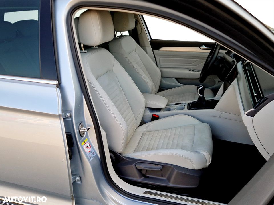 Volkswagen Passat 2.0 TDI Highline - 15