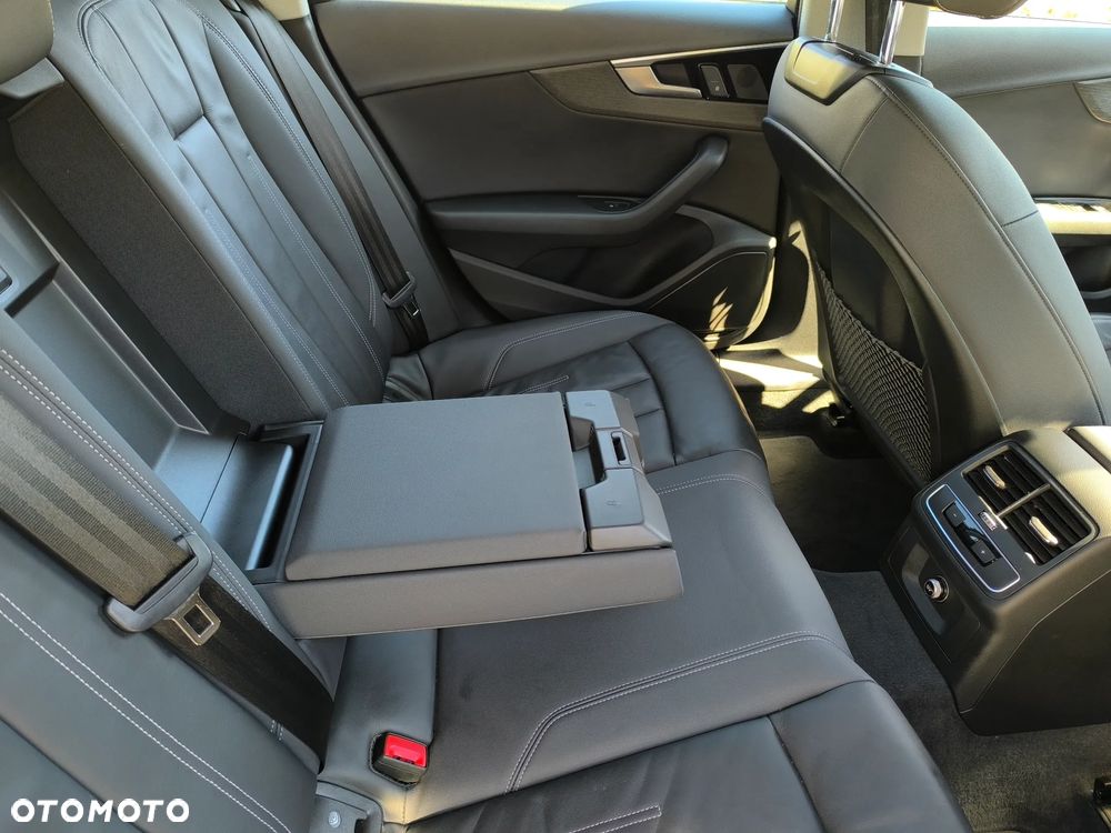 Audi A4 Limousine 40 TFSI S tronic - 22