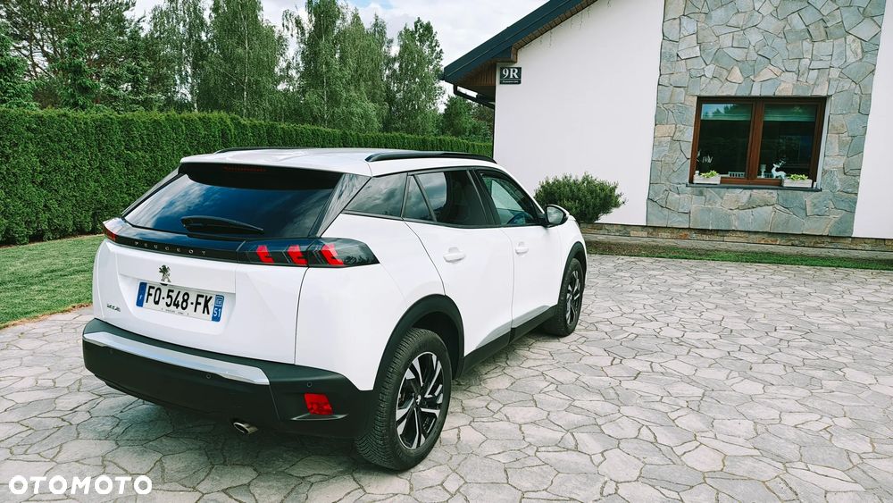 Peugeot 2008 BlueHDi 130 EAT8 Allure Pack - 32