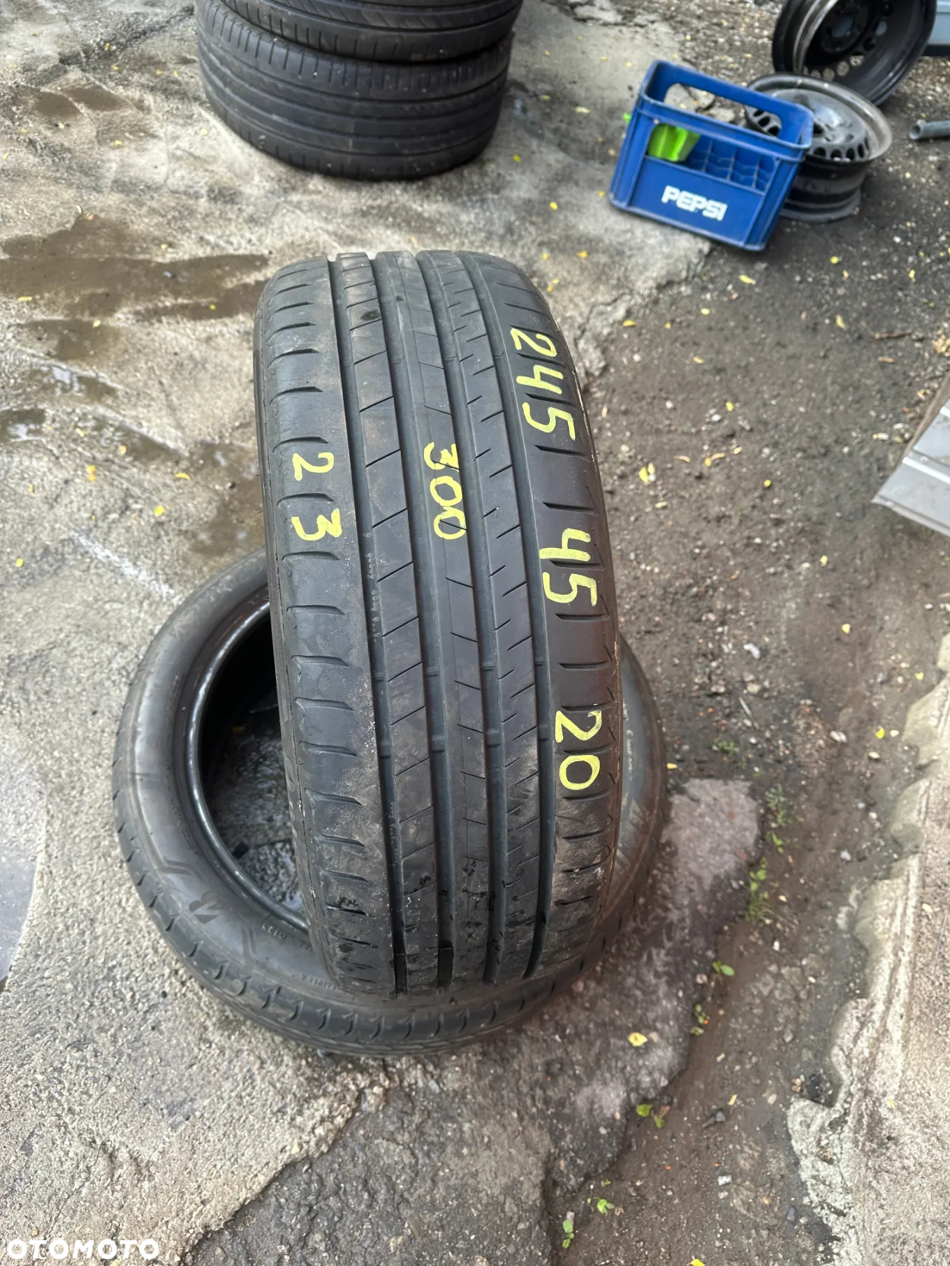 245/45x20 Bridgestone - 2