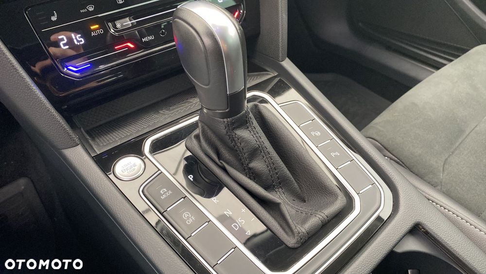 Volkswagen Passat - 19