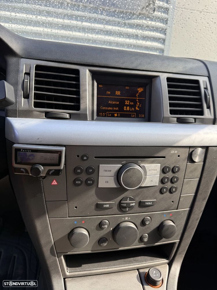 Opel Vectra Caravan 1.9 CDTi Comfort - 16