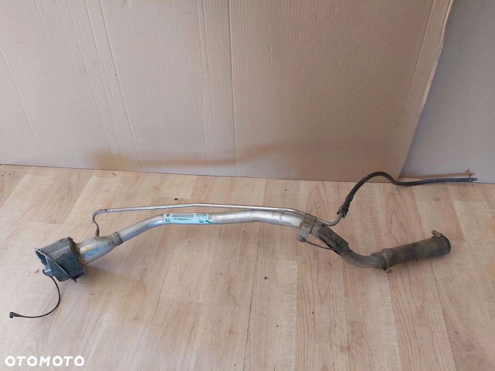 CHRYSLER VOYAGER IV rura wlewu paliwa benzyna - 1