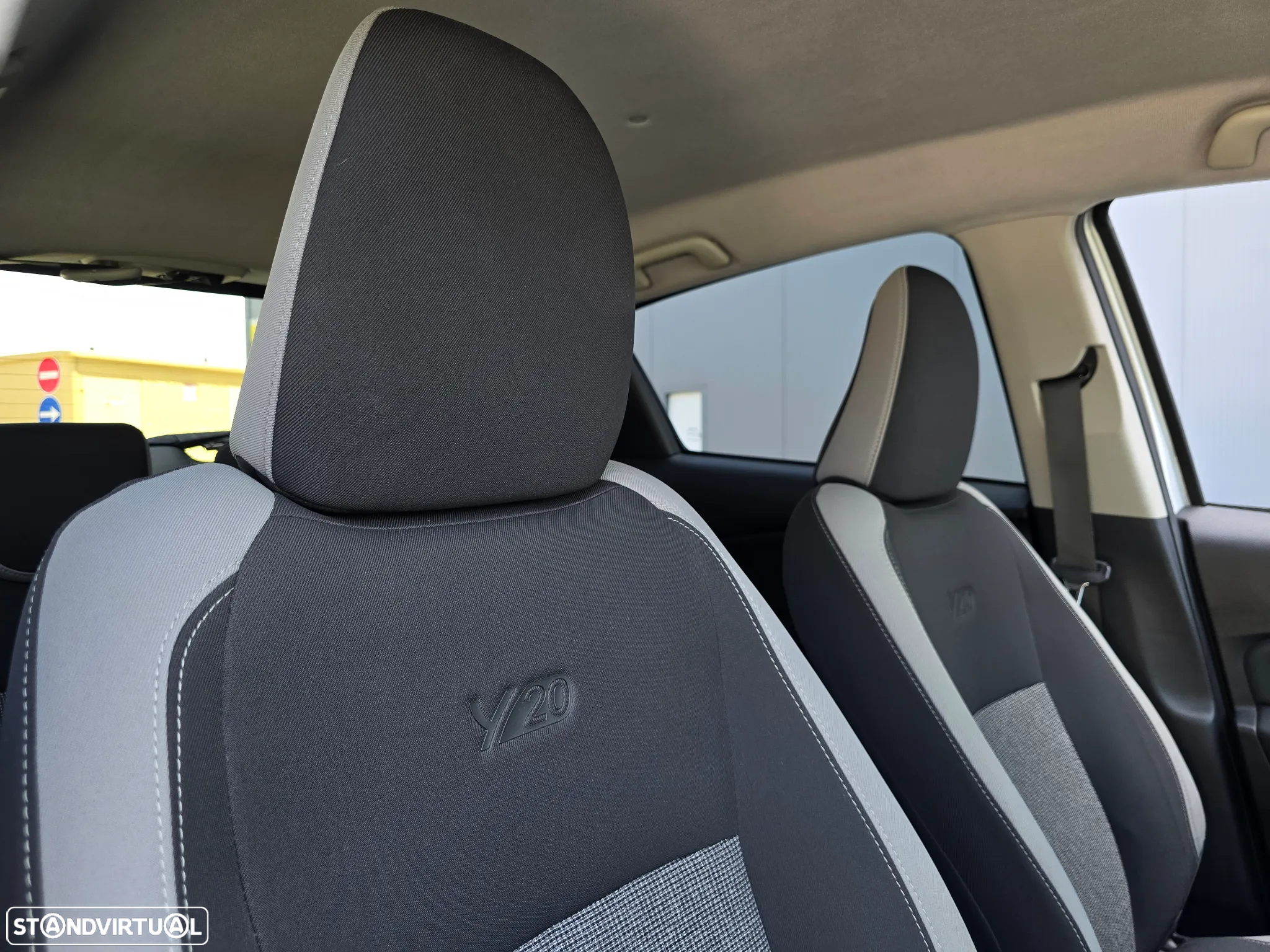Toyota Yaris 1.0 VVT-i Y20 Club - 21