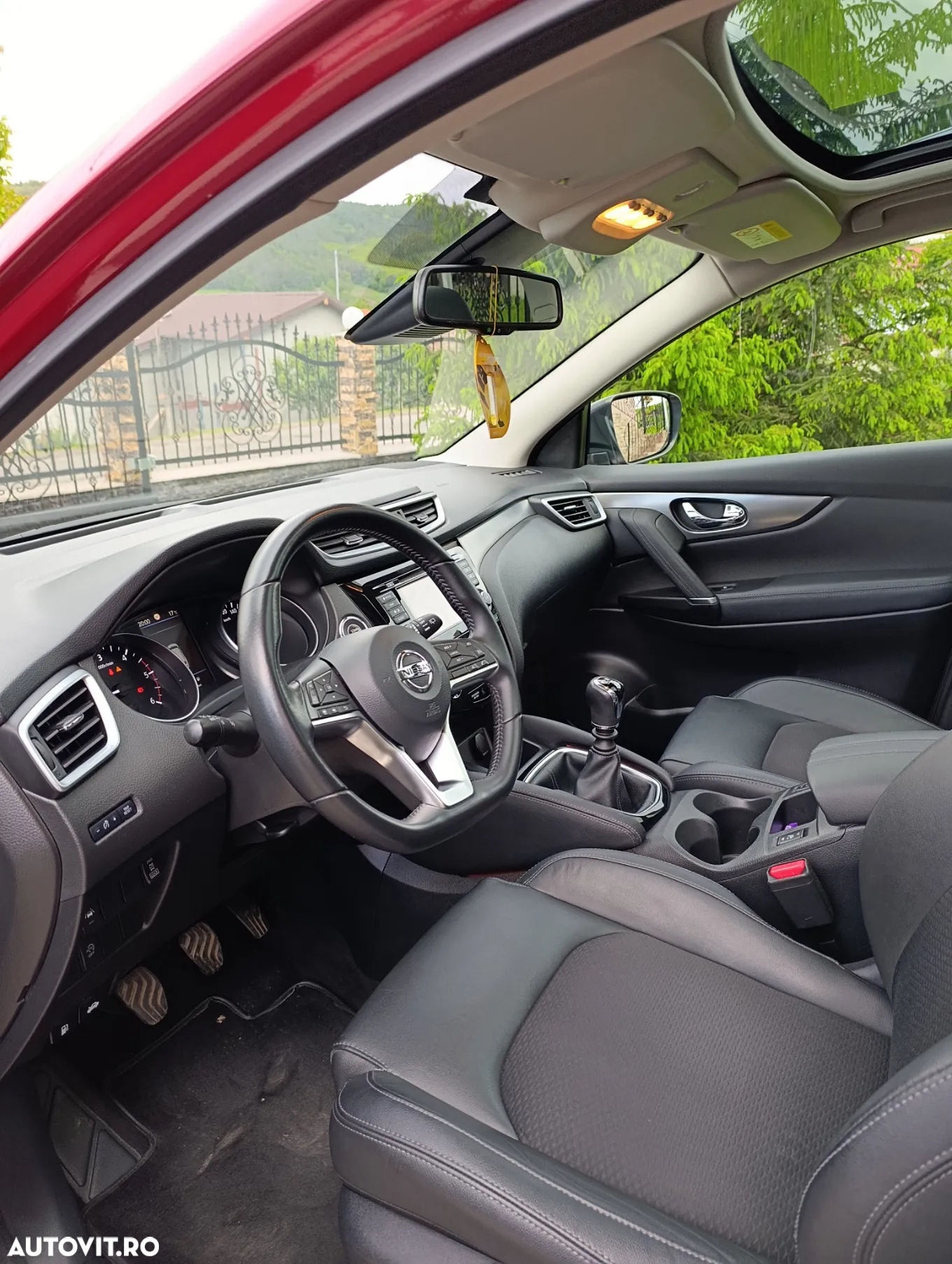 Nissan Qashqai 1.7D 150CP ALL MODE 4X4-I Tekna - 12