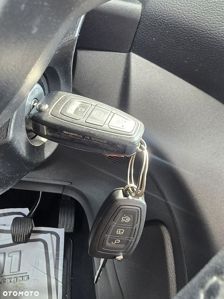 Ford Grand C-MAX - 29